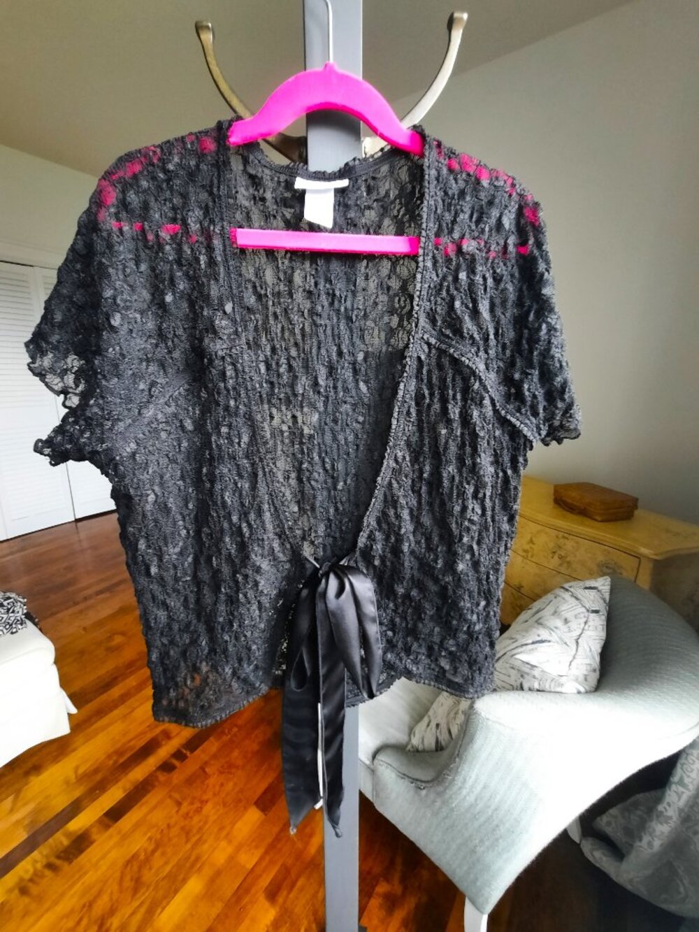 La Senza Lace Cami with satin tie, feminine and romantic - Picture 2 of 6